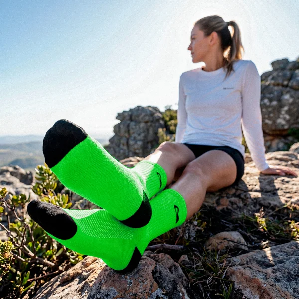 Meia Performance Running Verde Acampar - Imagem 10
