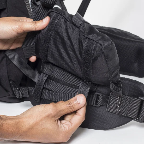 Mochila Cargueira Hiker 60+10 Preto Curtlo - Preto - Imagem 6