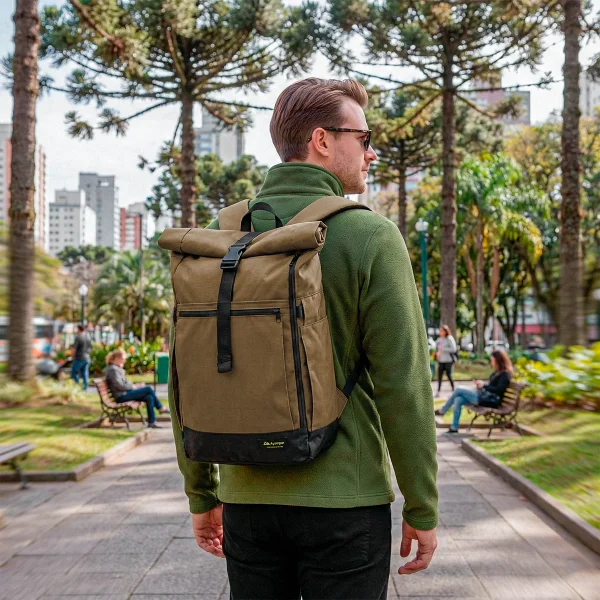 Mochila Nomad 20L Caqui Roll Top com Capa Acampar - Imagem 7